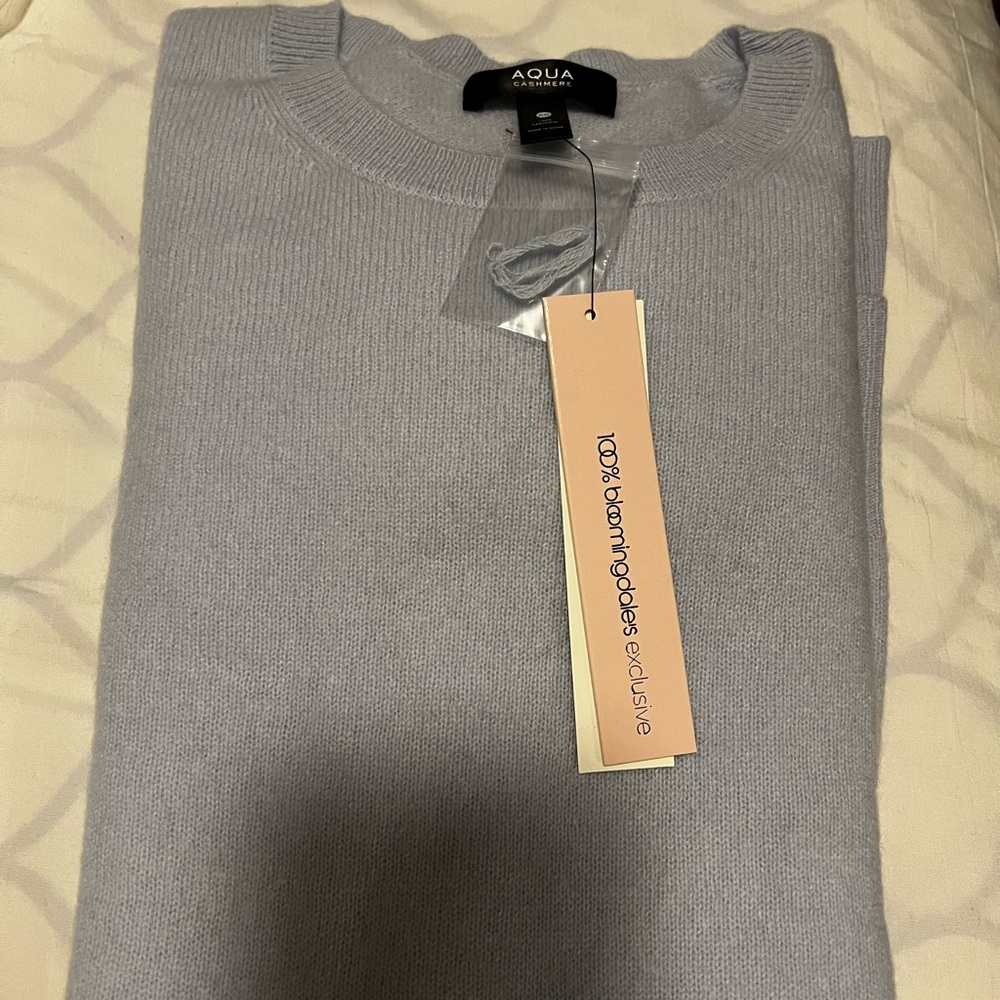 Aqua (Bloomingdale’s) 100% Cashmere sweater in Grey NWT size XS